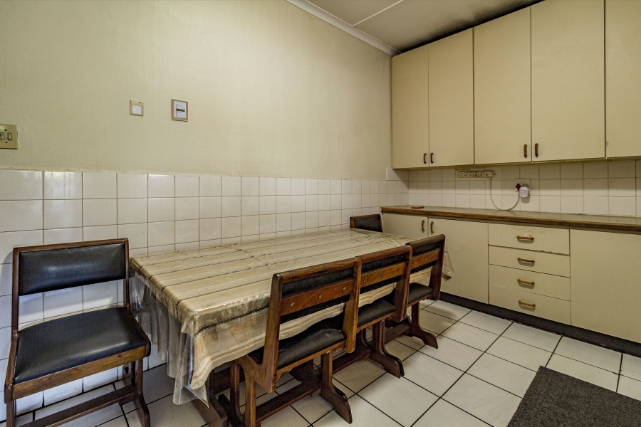 5 Bedroom Property for Sale in Lochnerhof Western Cape
